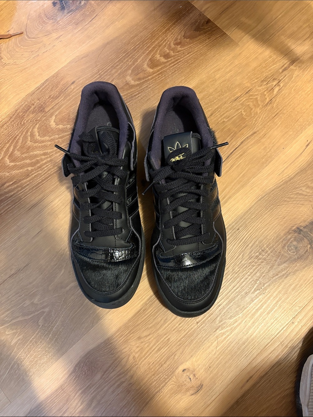 adidas Men’s Black Low-Top Sneakers with Mixed Textures